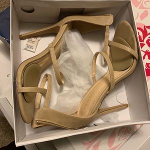 Venus beige heels